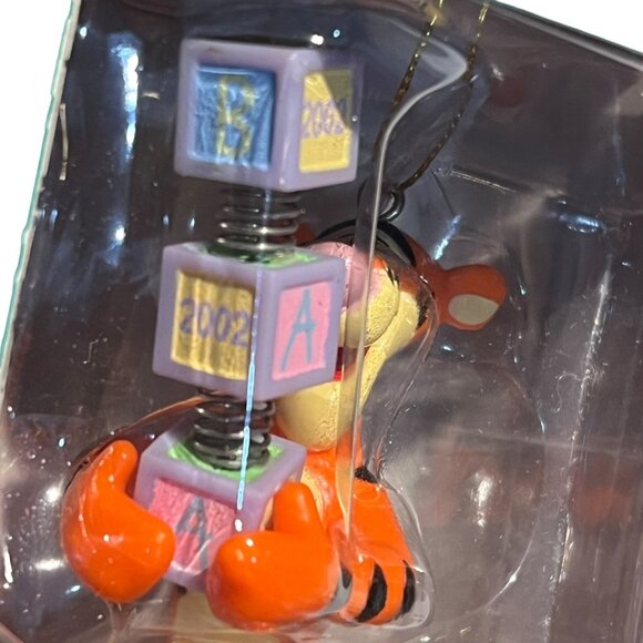 Disney Winnie The Pooh Tigger 2002 Babys 1st Christmas Holiday Ornament New - Picture 4 of 6